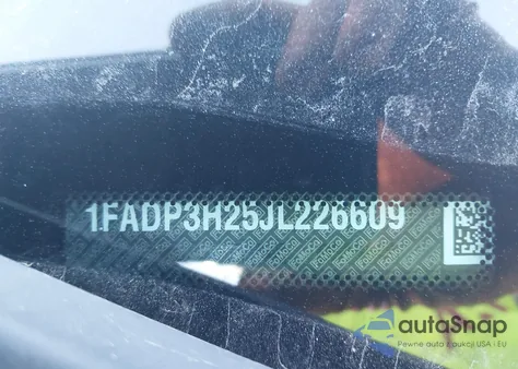 2018 Ford Focus Sel z USA, uszkodzony, nr VIN 1FADP3H25JL226609